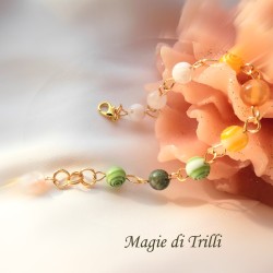 Bracciale dorato con lavorazione a rosario perline di vetro millefiori