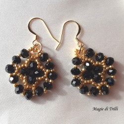 Orecchini donna handemade con cristalli neri  e rocailles dorate