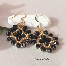Orecchini donna handemade con cristalli neri  e rocailles dorate