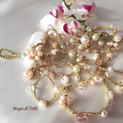 Collana lunga con cristalli e perle - filato gioielli oro - handemade