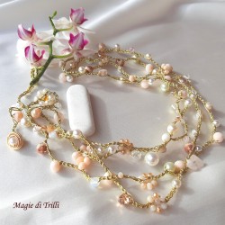 Collana lunga con cristalli e perle - filato gioielli oro - handemade