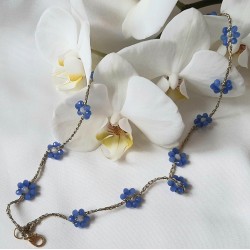 Collana girocollo Fiordaliso con cristalli azzurri e filo dorato