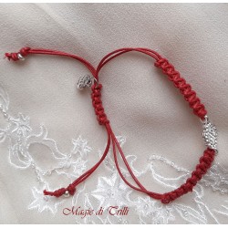 Braccialetto rosso portafortuna macramè regolabile
